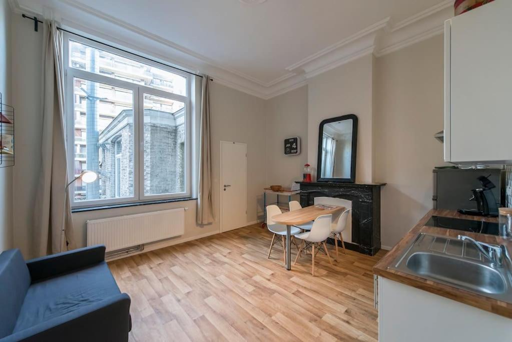 Joli Appartement 2 Chambres A לייז' מראה חיצוני תמונה